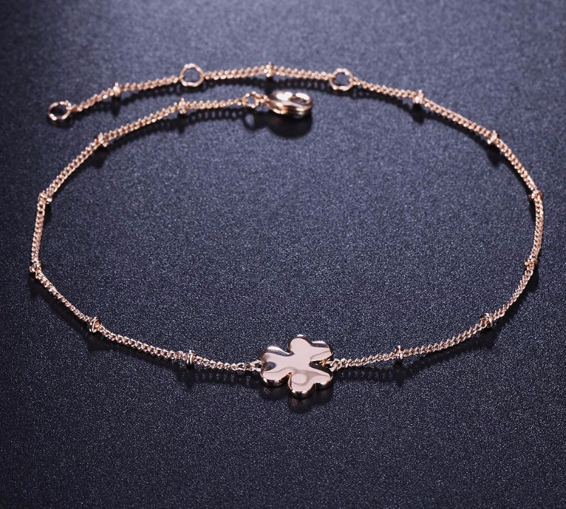Clover Charming Bracelet